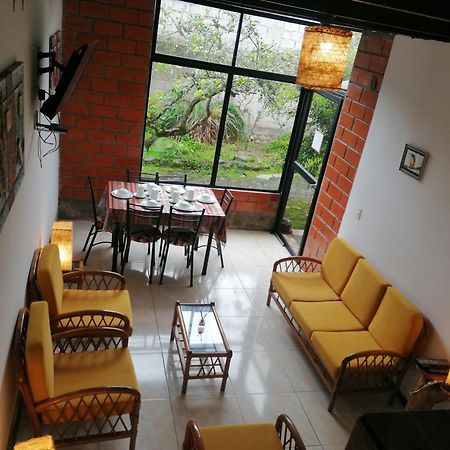 Home Capybara Stay Mindo Luaran gambar